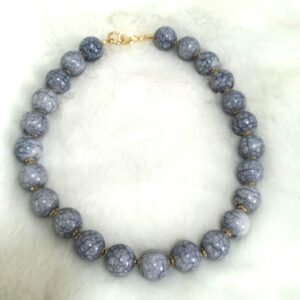 Colar curto mármore cinza